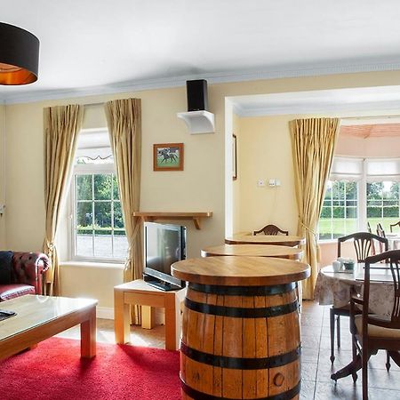 The Ridgewood Lodge Newbridge  Ngoại thất bức ảnh