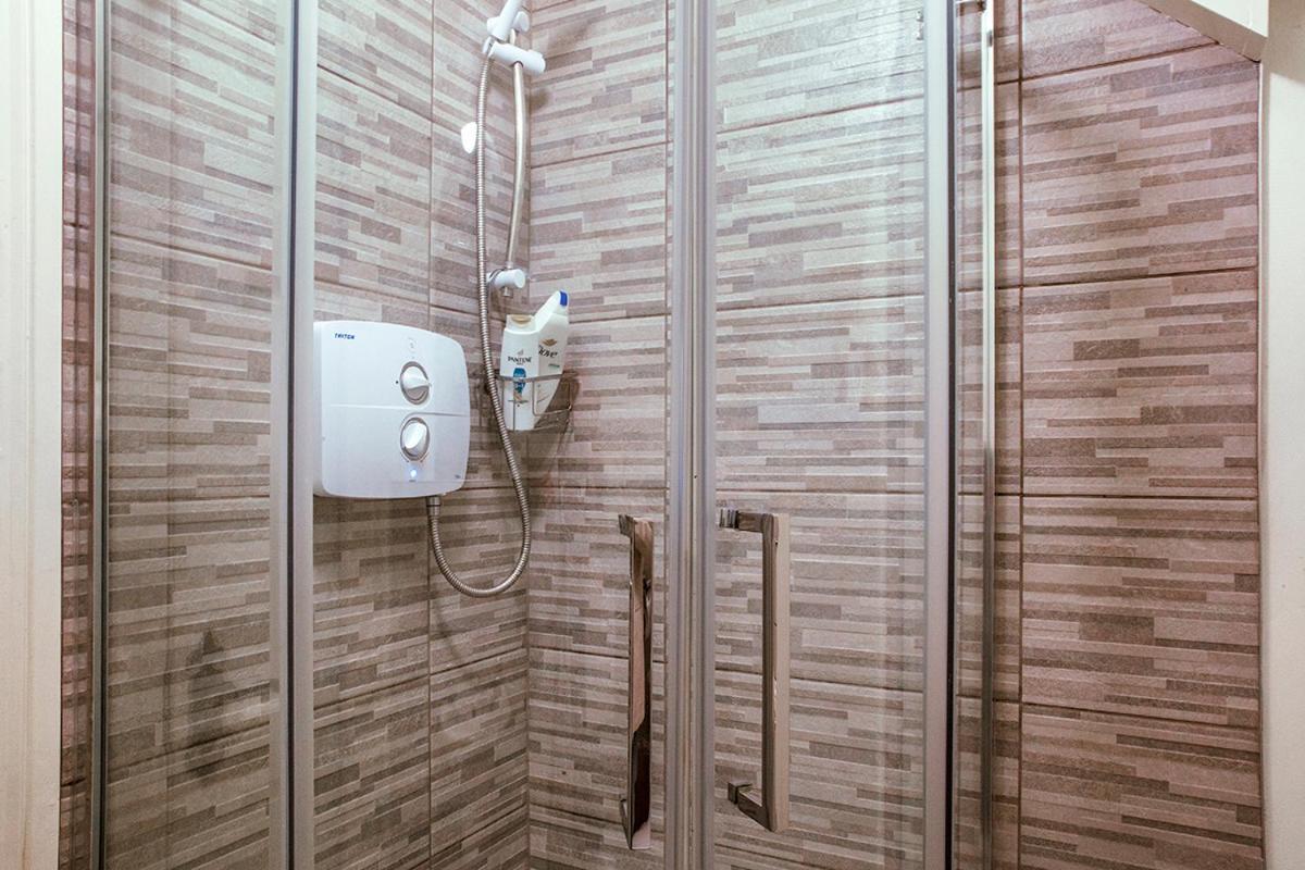 The Ridgewood Lodge Newbridge  Ngoại thất bức ảnh