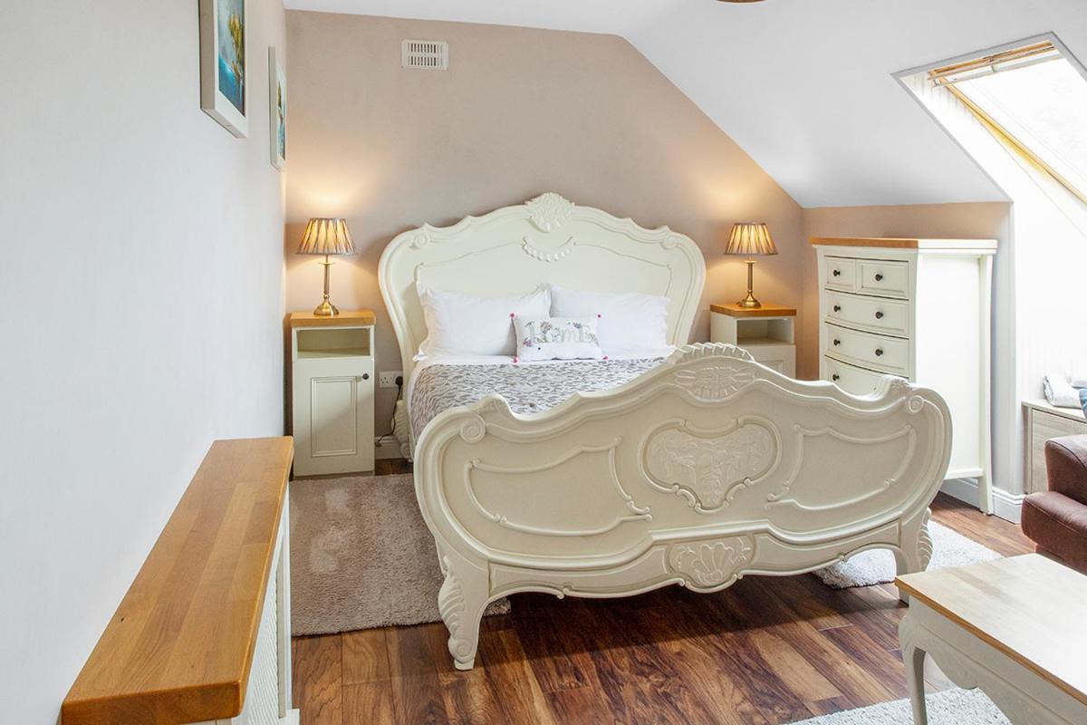 The Ridgewood Lodge Newbridge  Ngoại thất bức ảnh